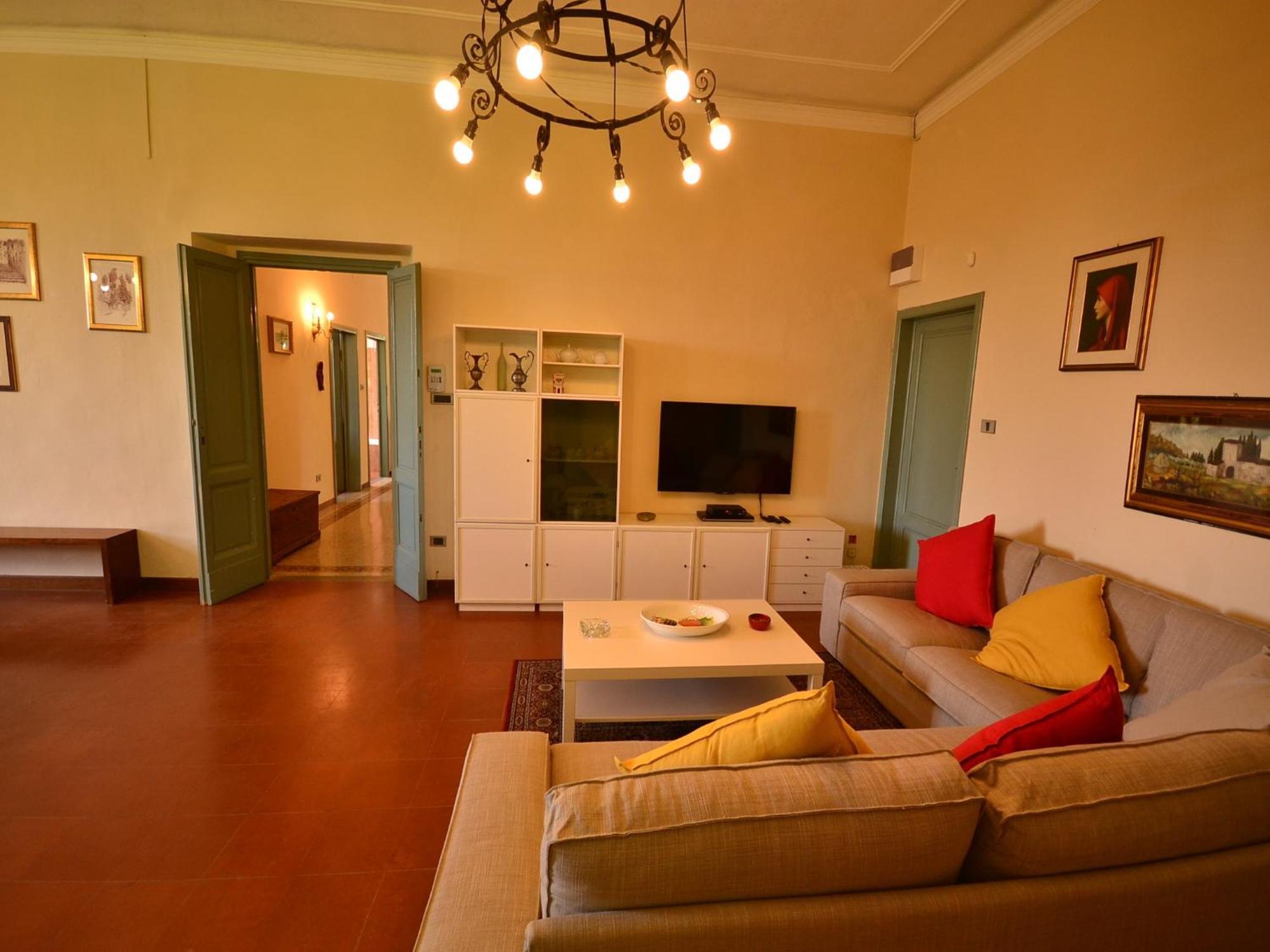 Lovely Holiday Home In Montefiridolfi With Hill View Kültér fotó