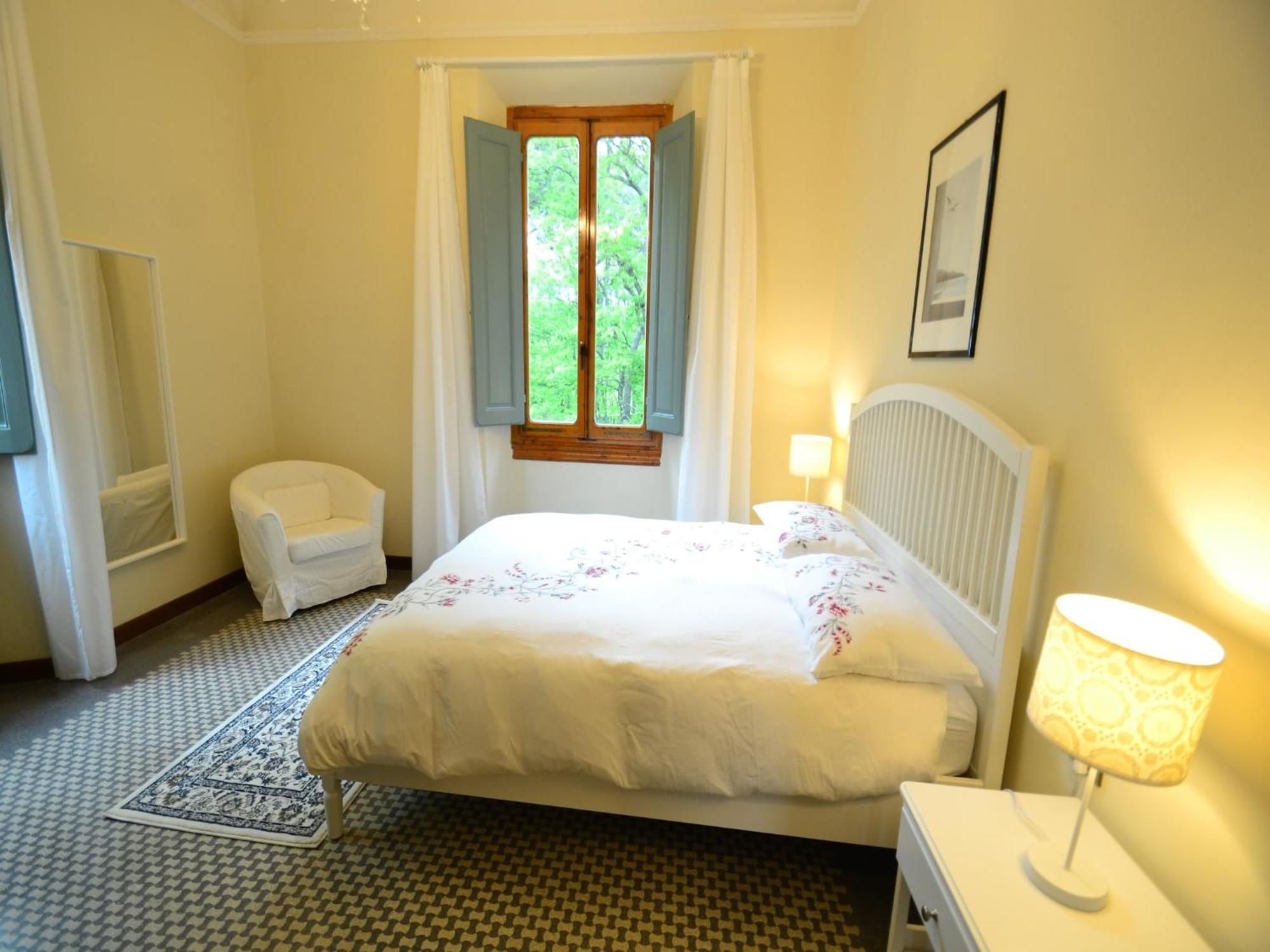 Lovely Holiday Home In Montefiridolfi With Hill View Kültér fotó