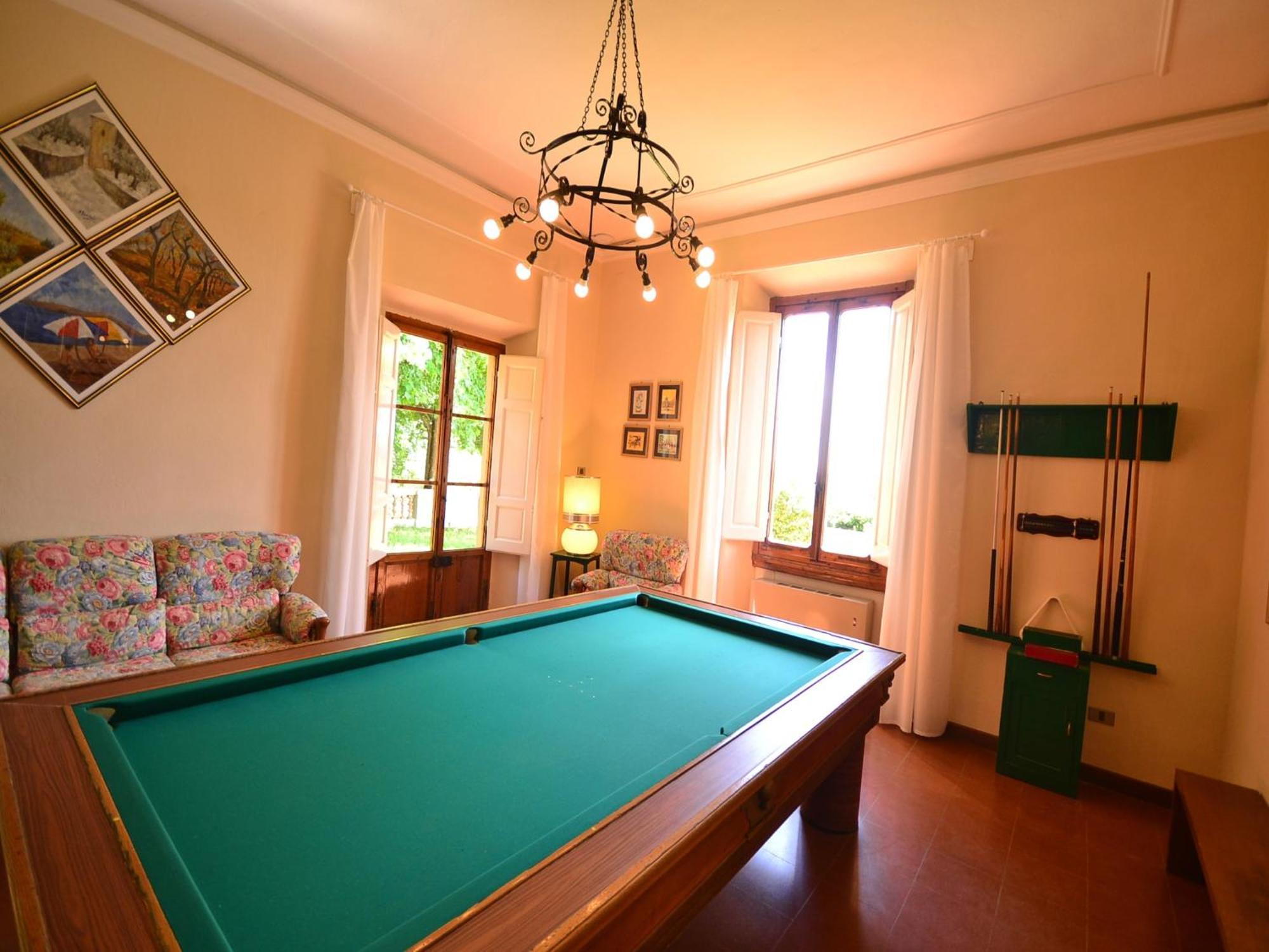 Lovely Holiday Home In Montefiridolfi With Hill View Kültér fotó